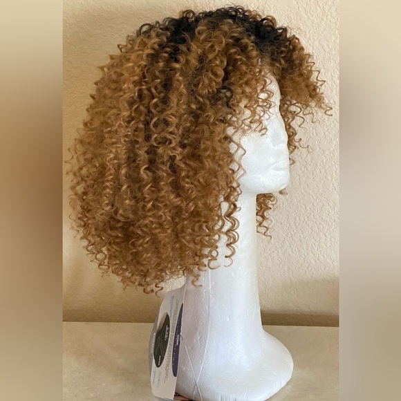 Women’s Curly Ombré Honey Brown Black Full Wig Synthetic Voluminous NWT - Picture 9 of 11